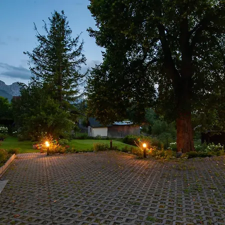 Pod Lipa Lägenhet *